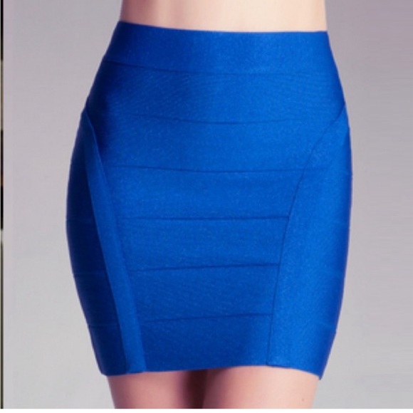 BEBE SKIRT BODYCON BANDAGE STYLE. - Picture 1 of 4